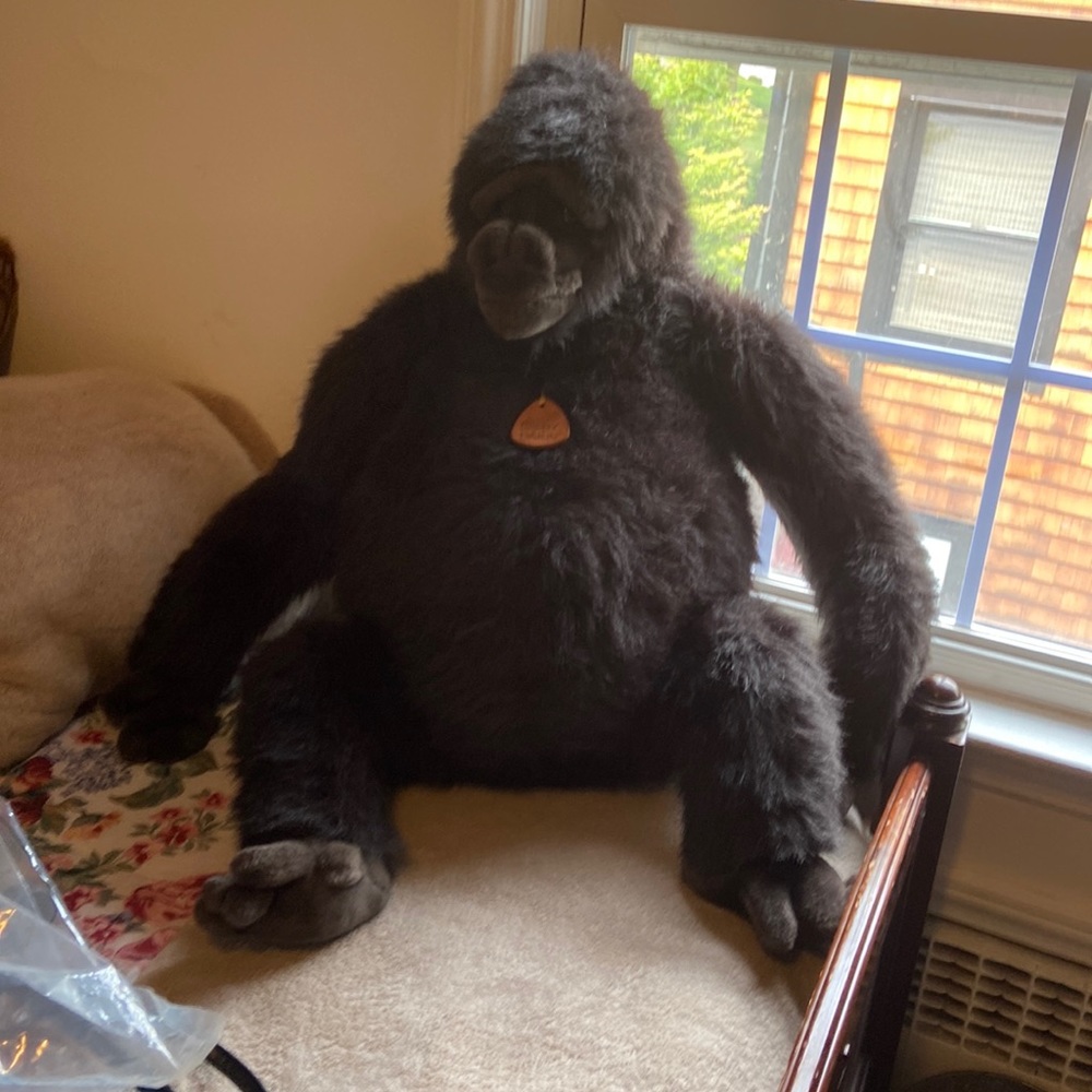 Vintage 1986 Dakin giant gorilla stuffed